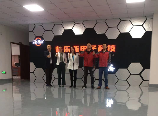 昆山午夜精品久久久与汽车内饰材料的关系