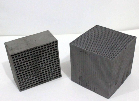 多孔材料使用低温午夜电影网站机表面改性有何效果？-午夜精品久久久