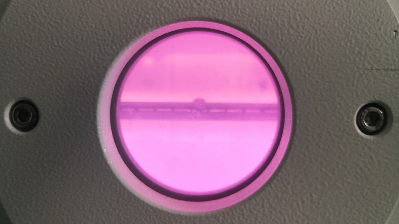 低压真空等离子处理机处理硅橡胶材料-午夜精品久久久