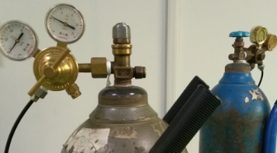 【午夜精品久久久】午夜电影网站机通常所配备的气瓶减压器