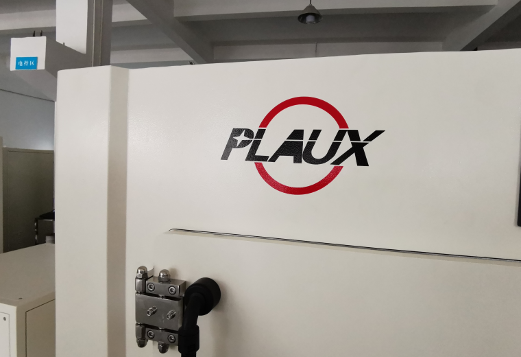 午夜精品久久久